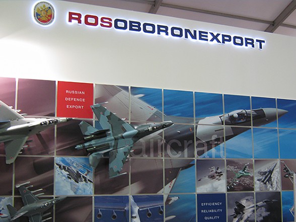 Rosoboronexports talks with Indian partners at Aero India 2015
