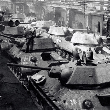 Уралвагонзаводу — 90 лет: девять фактов о легендарном предприятии