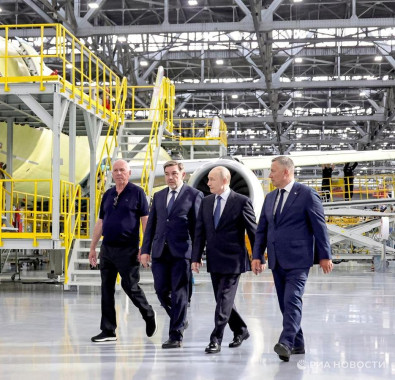 Vladimir Putin Estimated the Progress of Work on the МС-21 and Yak-130М