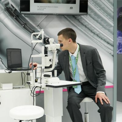 «Швабе» показывает офтальмологическое оборудование на выставке в Ташкенте