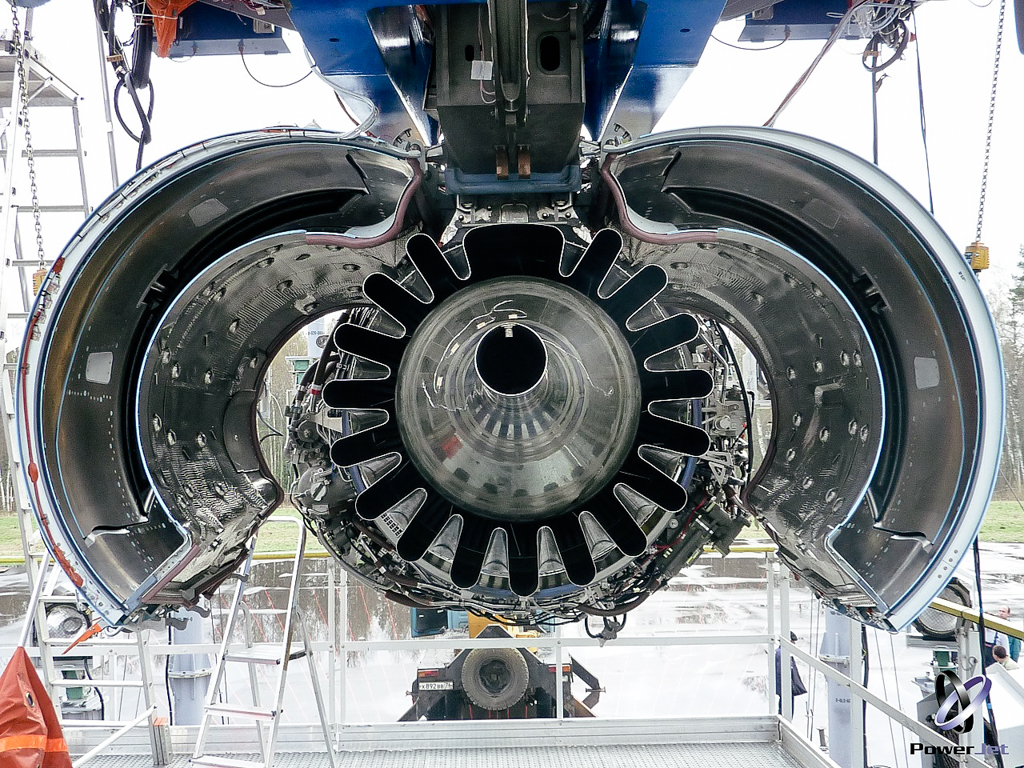 ОДК изготовит детали из композитов для двигателя Sukhoi Superjet 100