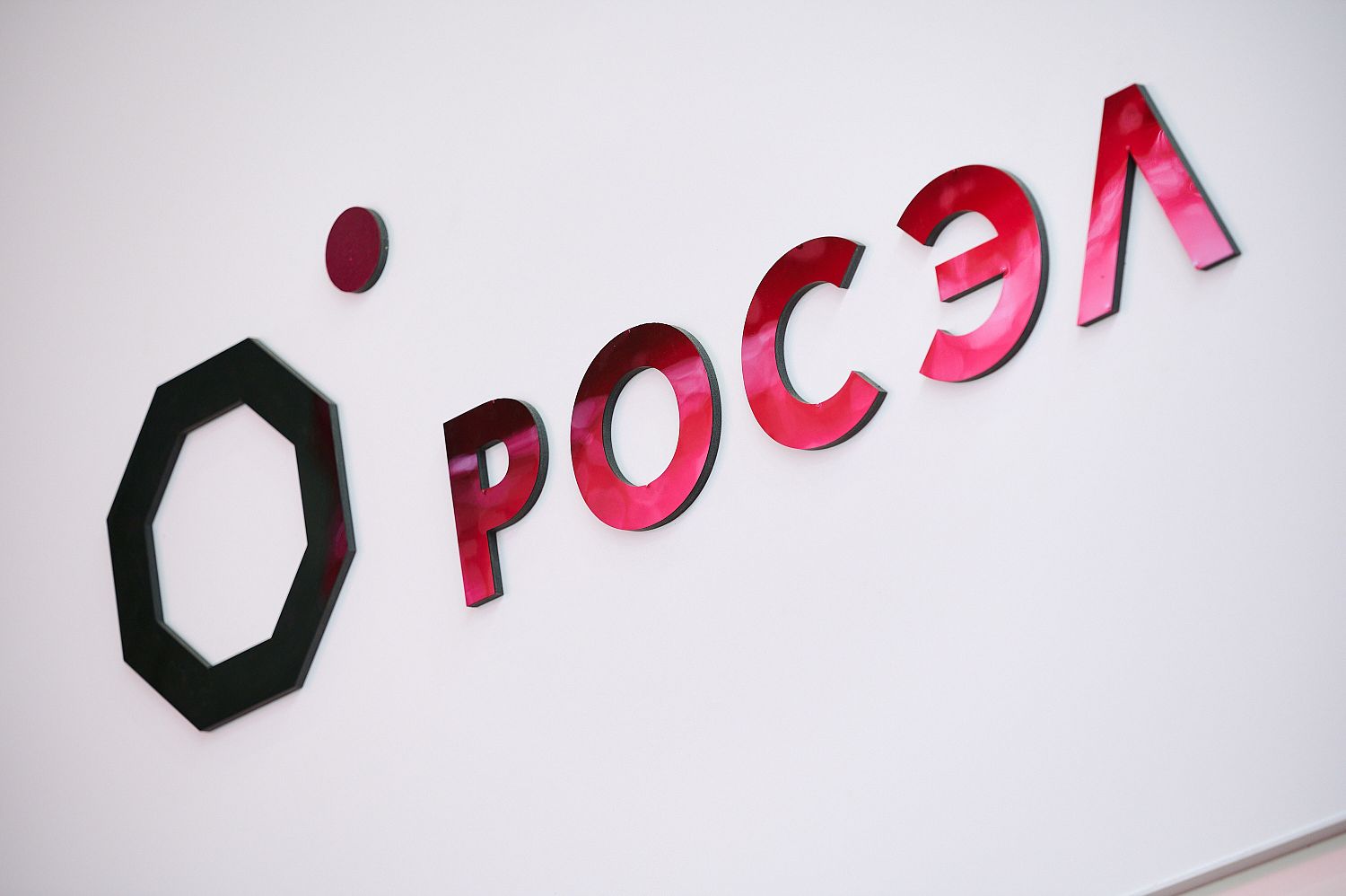 Ростех запускает производство «умных» радиолокационных станций «СОКОЛ-08» для обнаружения роя дронов