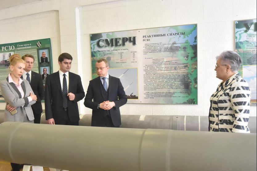 Врио первого заместителя губернатора Новосибирской области посетил предприятие «Техмаша»