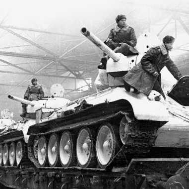 Отечественное танкостроение празднует 105-летие