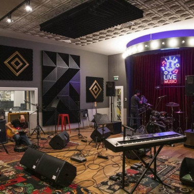 «Октава» будет сотрудничать с крупнейшим музыкальным магазином Турции