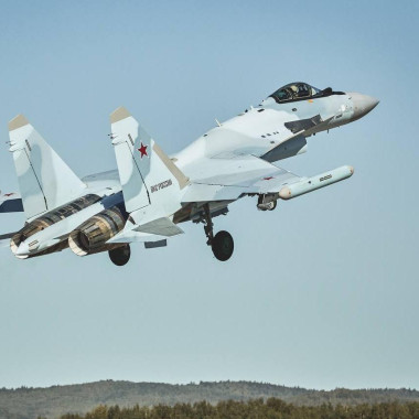 ОАК изготовила и передала Минобороны РФ очередную партию самолетов Су-35С