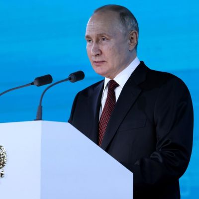 Президент России поздравил Ростех с юбилеем