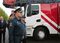 КАМАЗ презентовал главе МЧС России пожарные машины нового поколения
