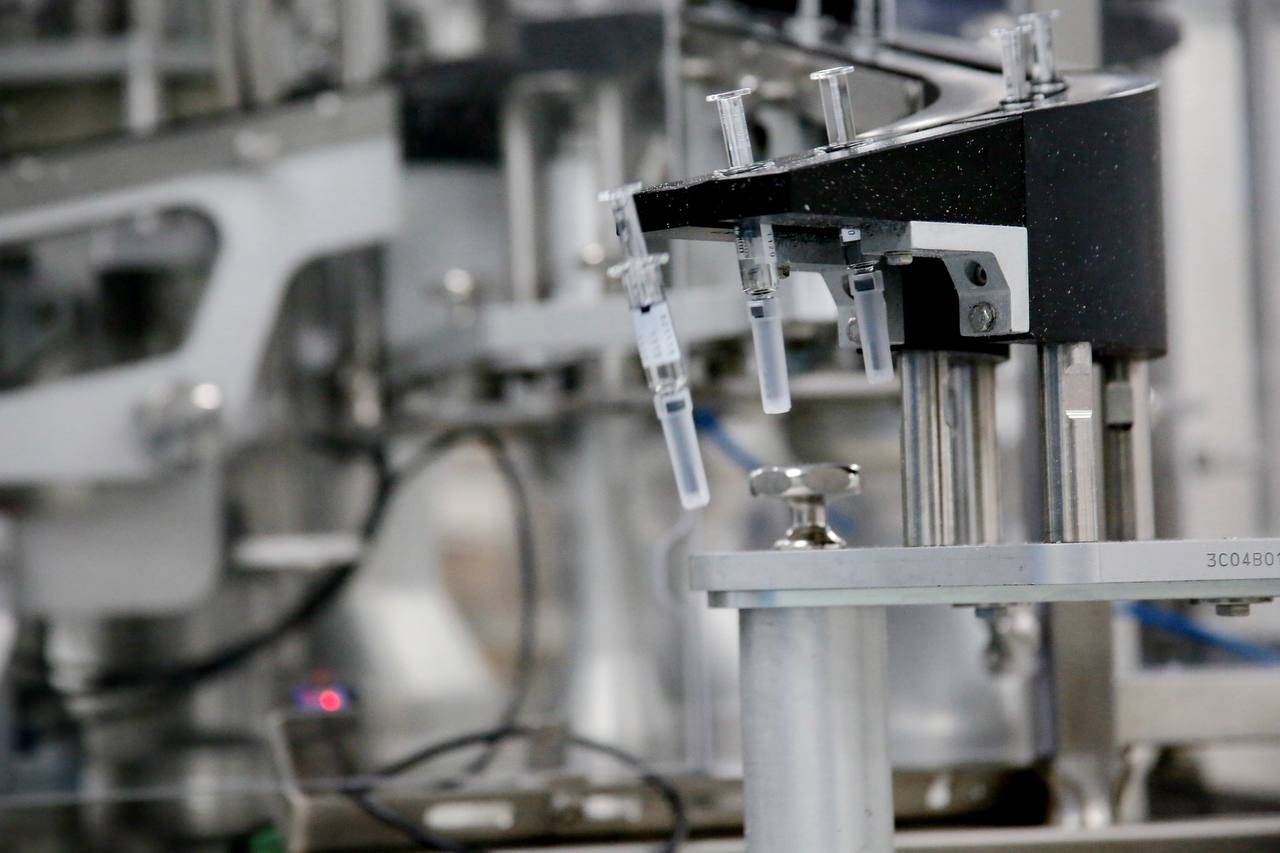 Ростех досрочно поставил первые 22,5 млн доз вакцин против гриппа в регионы России