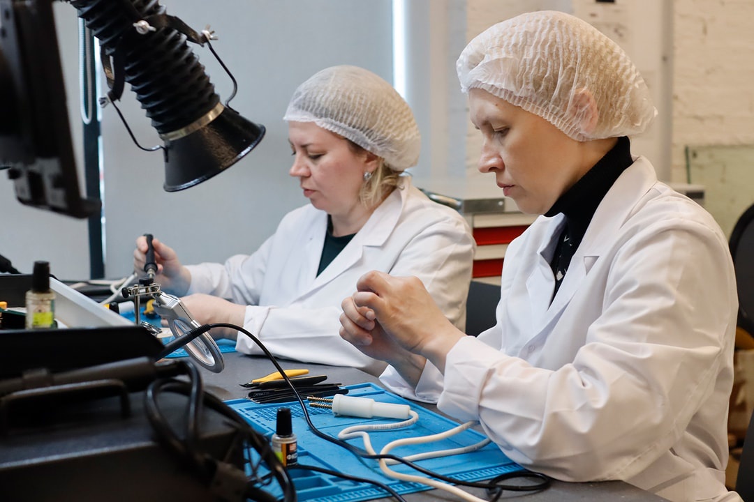 Учебный центр академии «Калашников» начал обучение по профессии монтажника радиоэлектронной аппаратуры