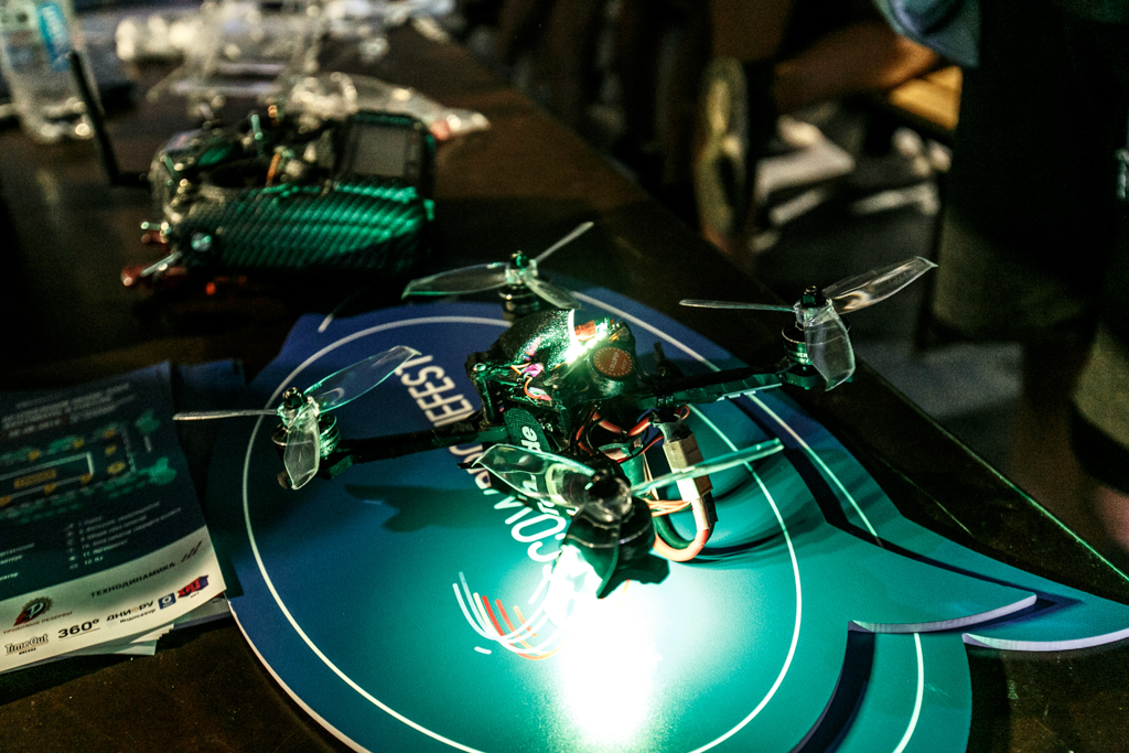 В Москве пройдет международный фестиваль дрон-рейсинга Rostec Drone Festival