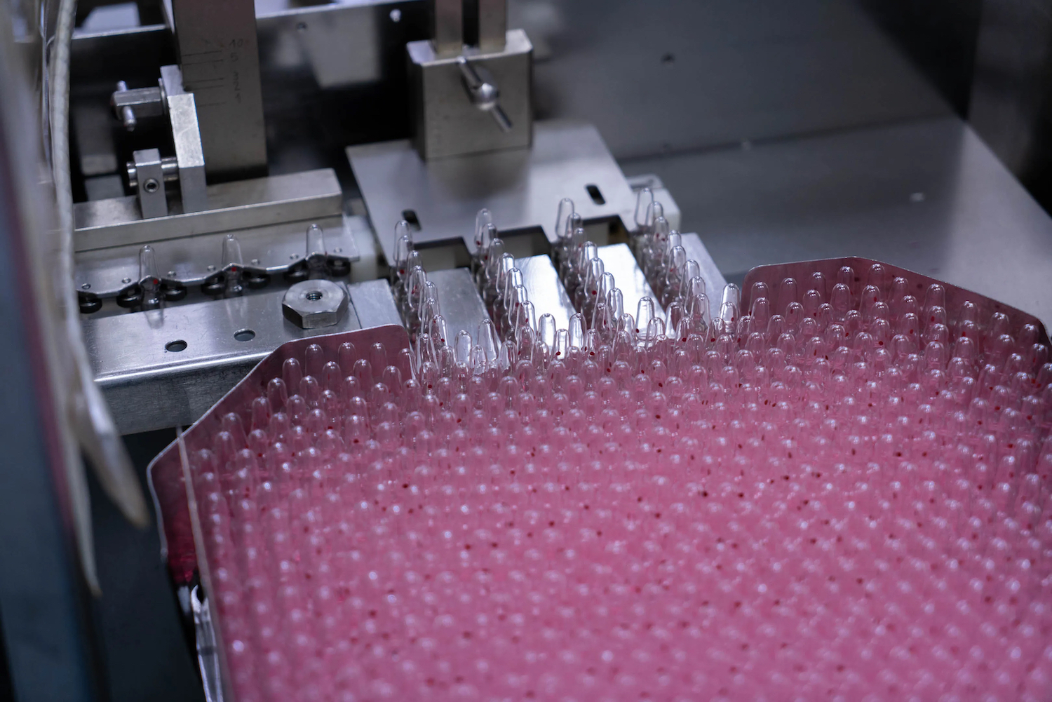 «Микроген» создал первые в России стандартные образцы для лечебных и диагностических аллергенов