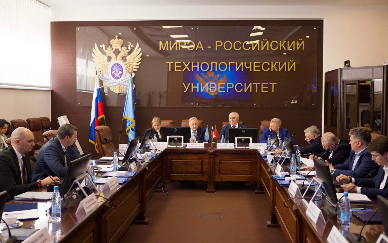 При поддержке Ростеха на базе РТУ-МИРЭА организована передовая инженерная школа