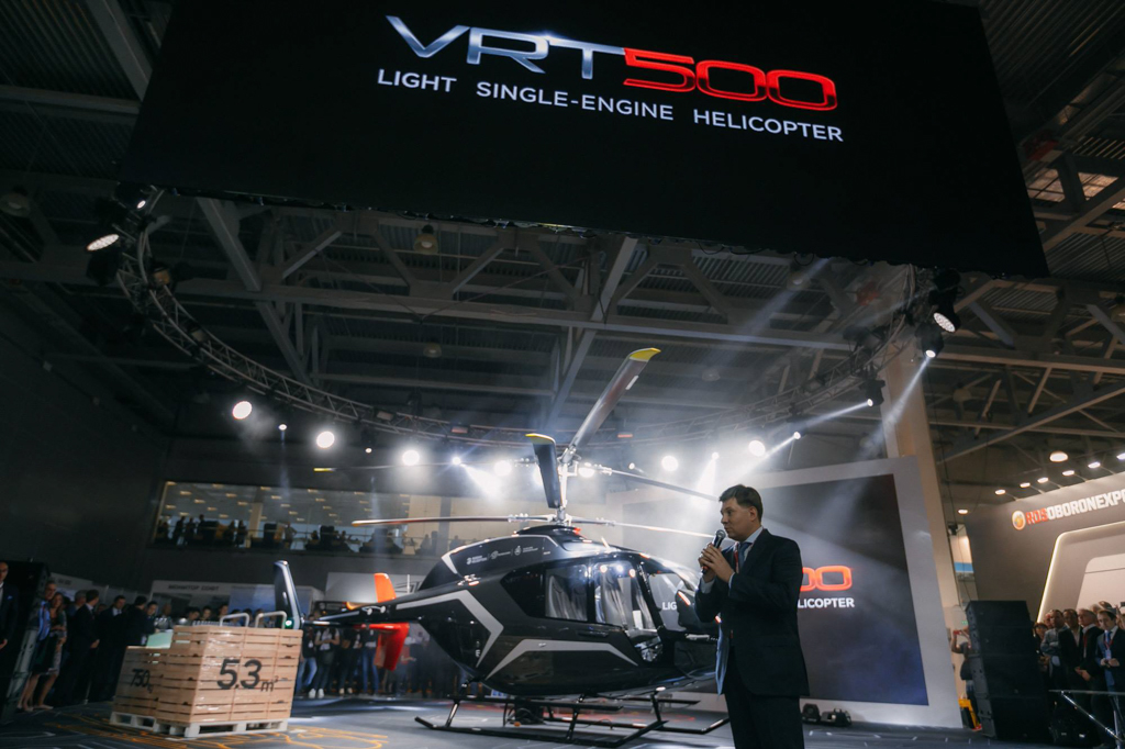 На HeliRussia впервые представлен легкий вертолет VRT500