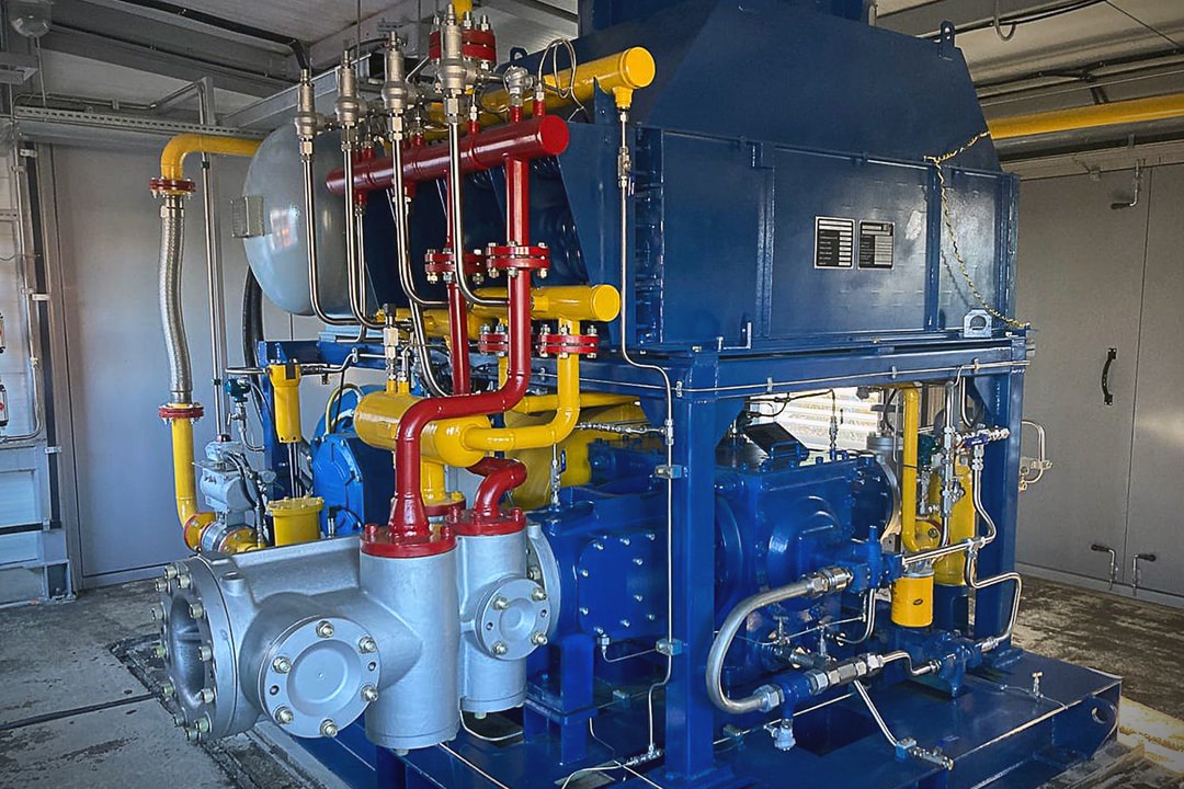 Завод «Маяк» выпускает уникальную компрессорную установку для газонаполнительных станций