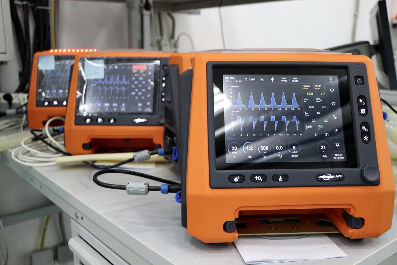 Ростех поставил первую партию новейших портативных аппаратов ИВЛ «Мобивент Арм»
