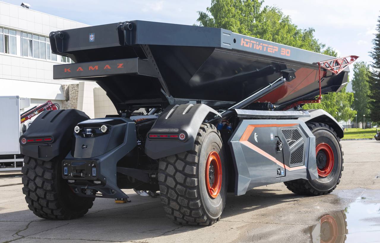 KAMAZ has Developed a Unique Dump Truck for Autonomous Operation in the Quarry