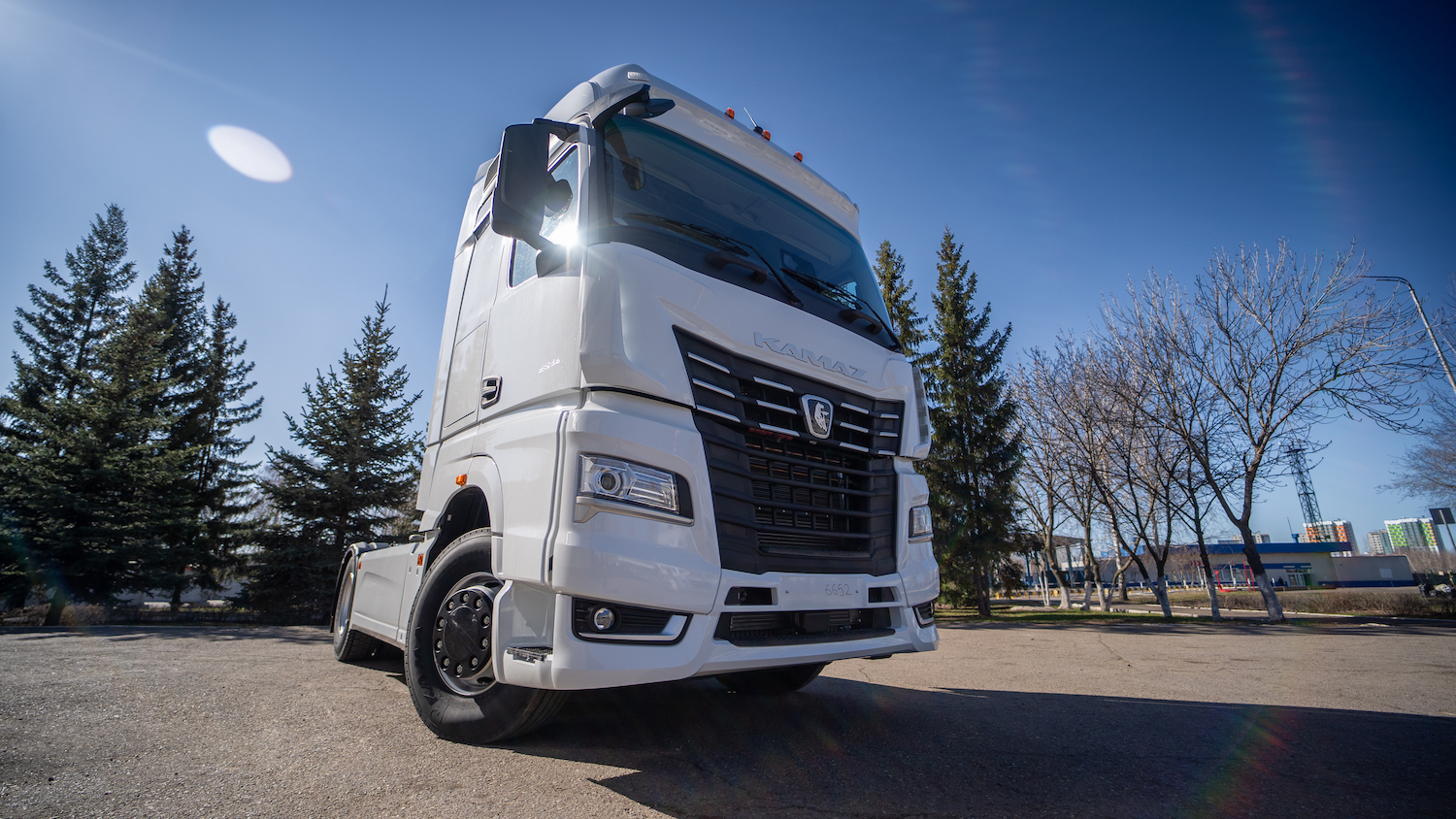 KAMAZ Produced a Commercial Batch of Innovative K5+ Generation Trucks