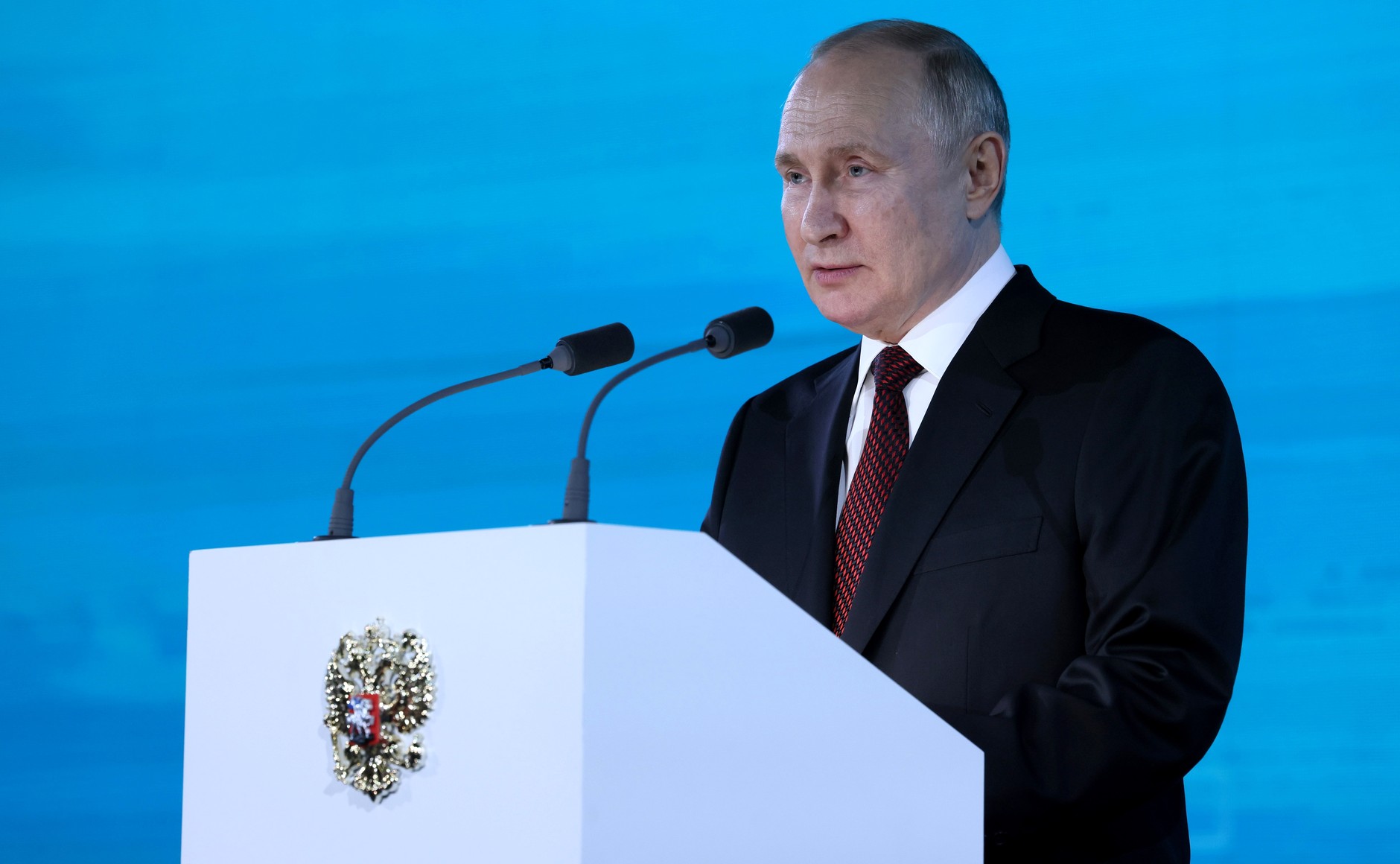 Президент России поздравил Ростех с юбилеем