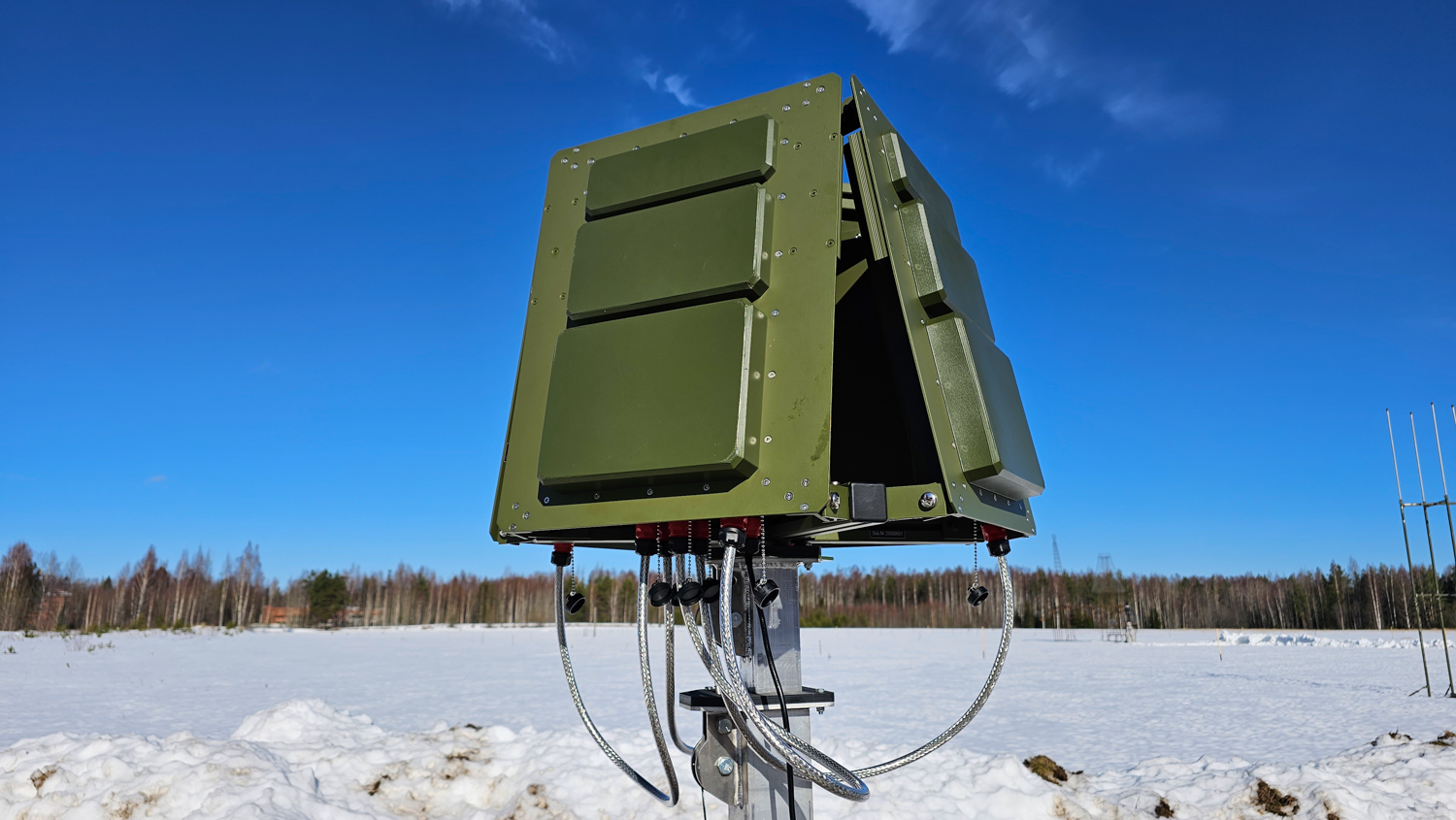 Rostec has Presented a Log-Range System for Fighting Swarm of Drones