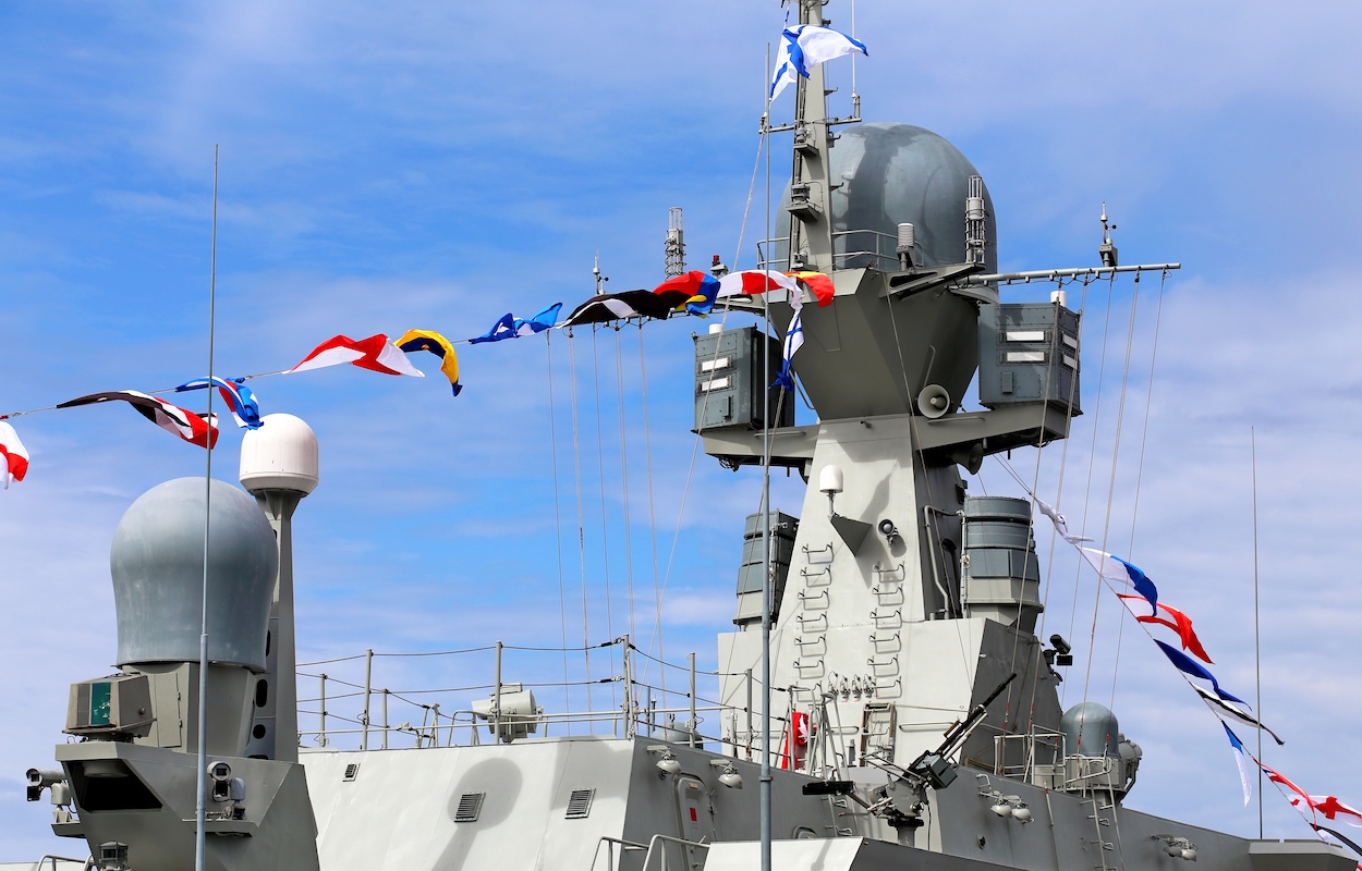 Ростех поставил комплекс связи для надводных кораблей и судов ВМФ