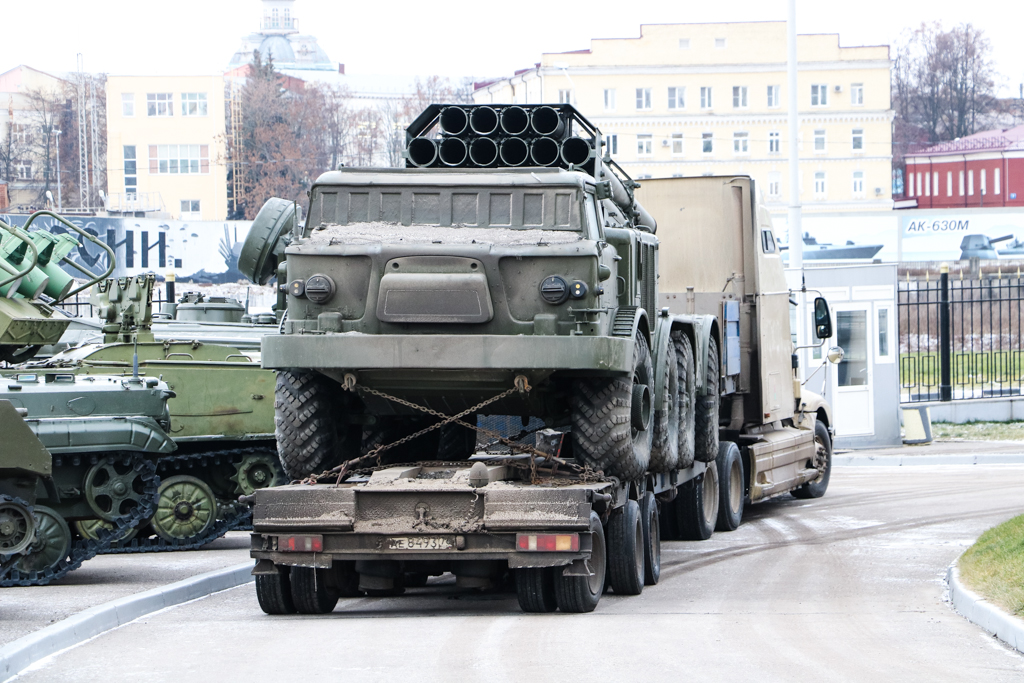 НПО «СПЛАВ» пополнил экспозицию Музея оружия реактивной системой ...