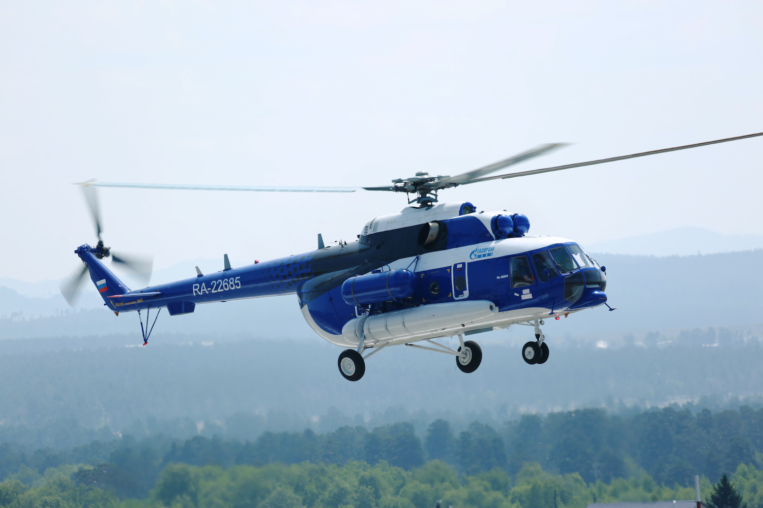 Ростех поставил «Газпром авиа» три вертолета Ми-8АМТ для обслуживания труднодоступных объектов
