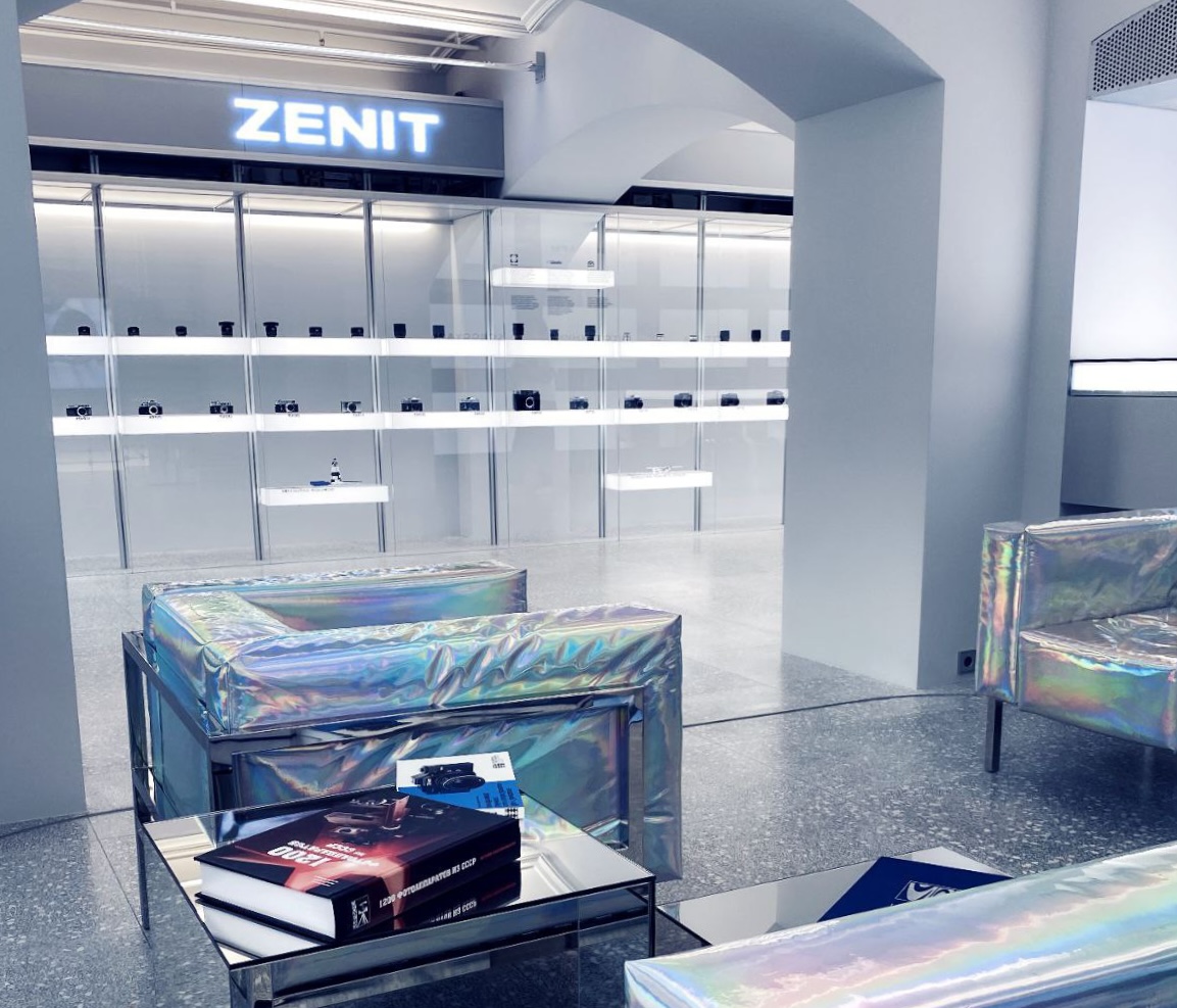 Первый фирменный магазин «Зенит» открылся в московском ГУМе