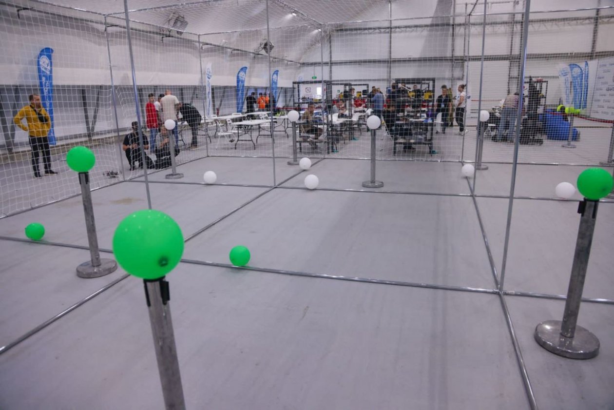 «Азимут» обеспечил контроль полетов на первом в России параде дронов