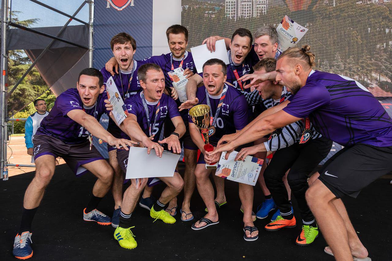 Команда Ростеха стала победителем Серебряной лиги турнира по мини-футболу
