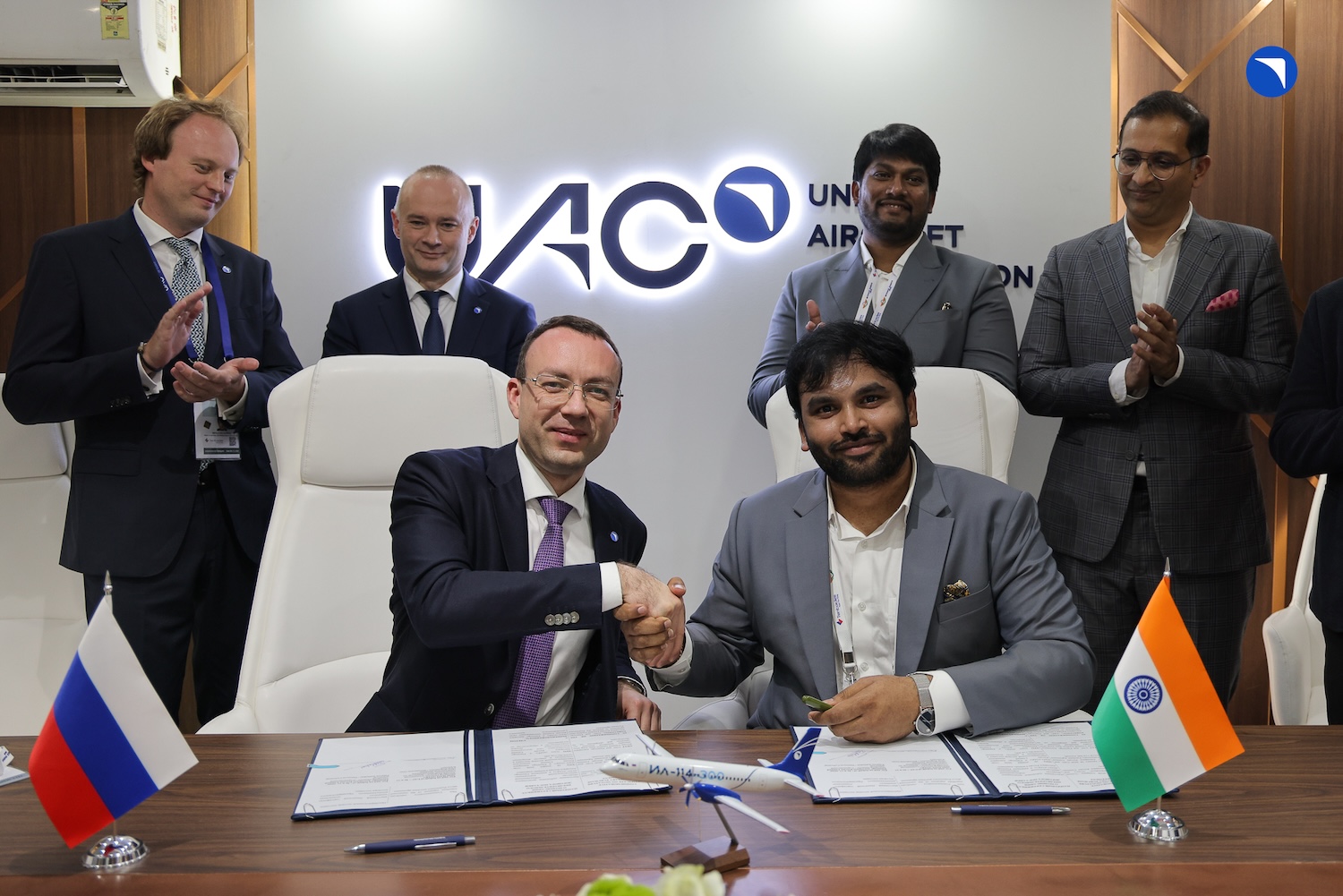 ОАК заключила предварительное соглашение с индийской компанией Flamingo Aerospace о поставке шести самолетов Ил-114-300