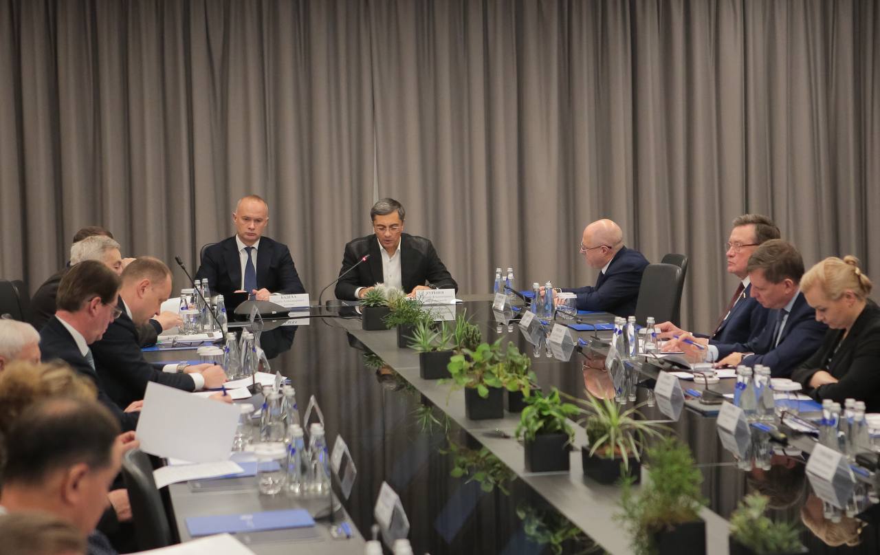 Эксперты обсудили развитие авиастроительной отрасли