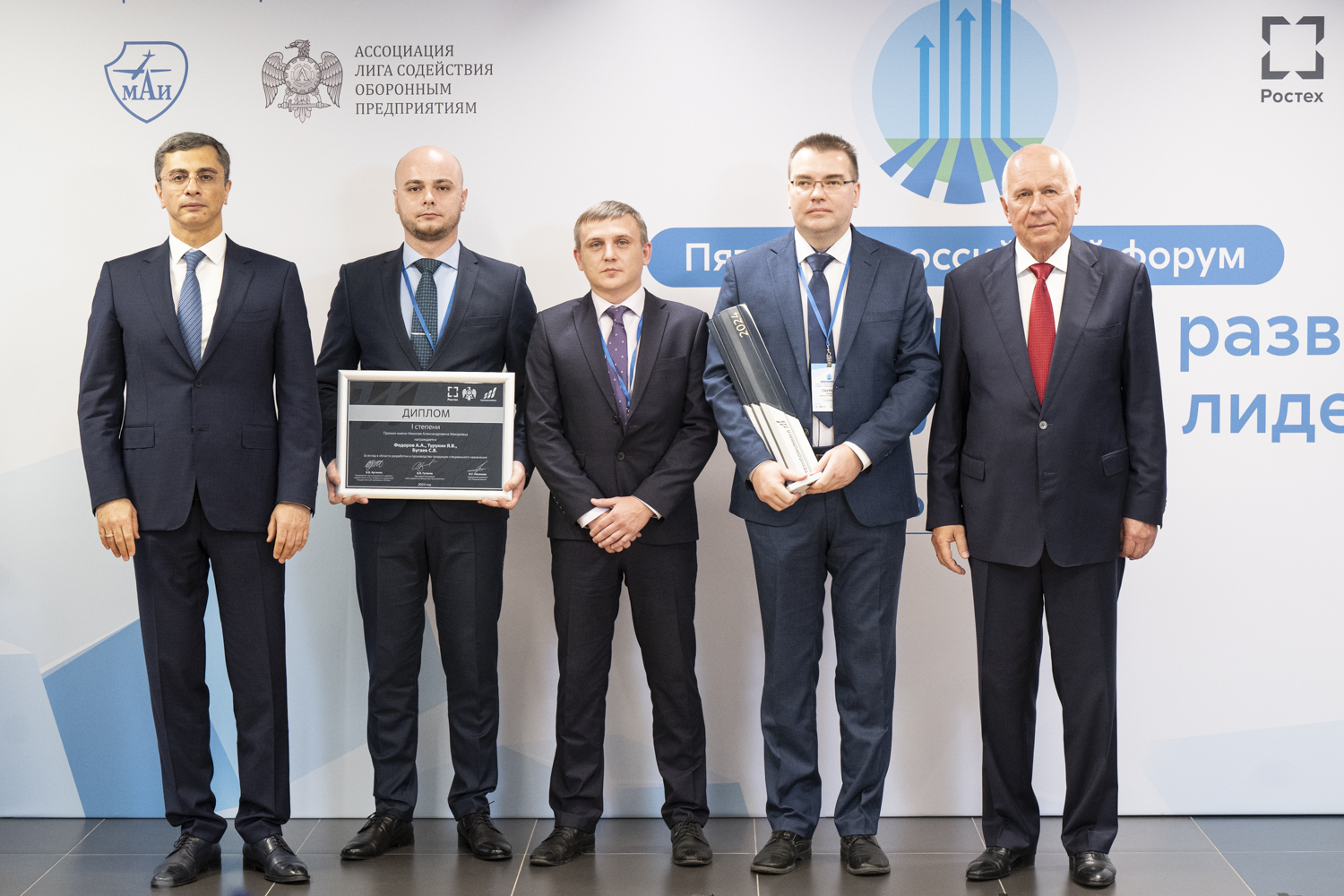 Названы лучшие проекты V юбилейной Премии имени Николая Макаровца