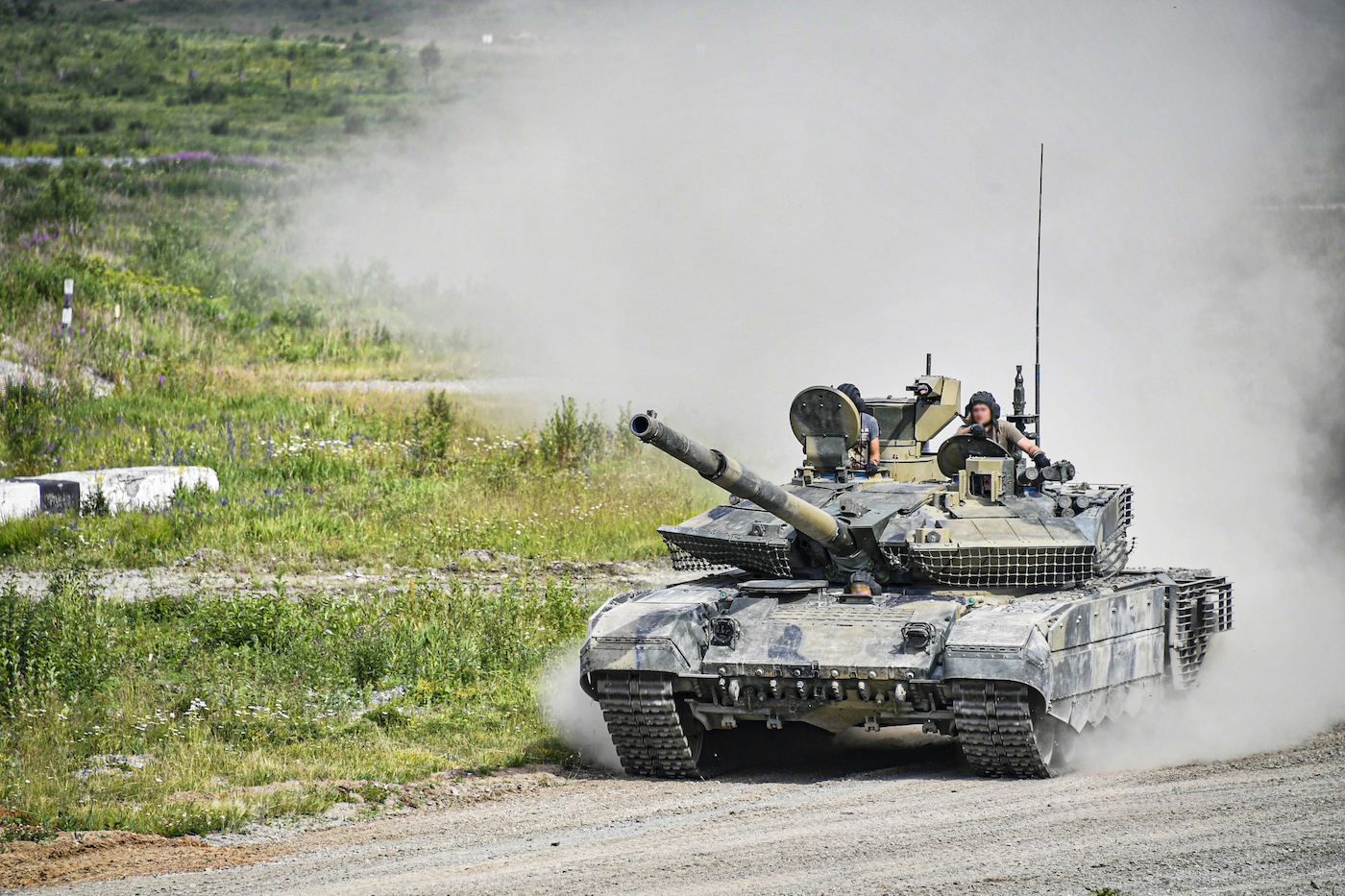 Уралвагонзавод поставил в армию партию танков Т-90М «Прорыв»