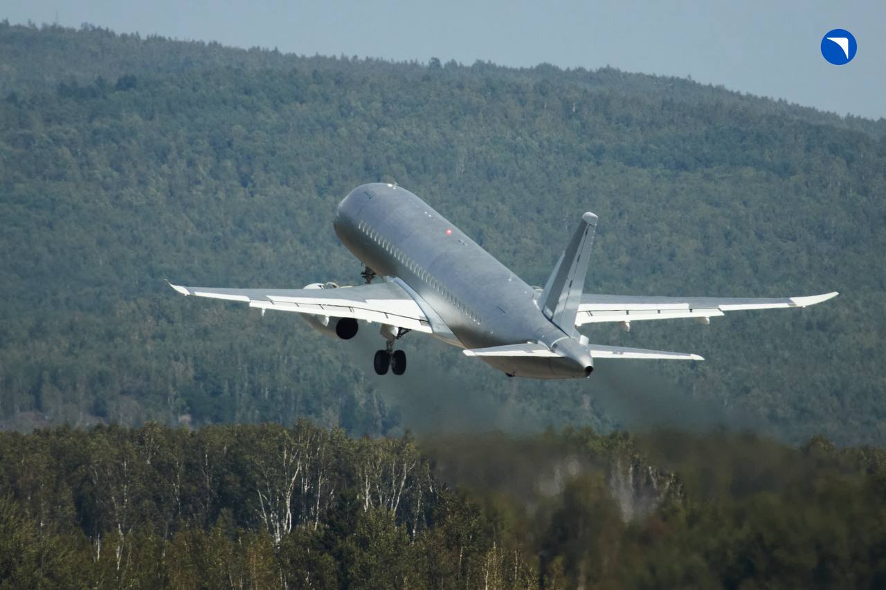 The First Import-Substituted SJ-100 Built Using Commercial Technologies Made Its Maiden Flight in Komsomolsk-on-Amur