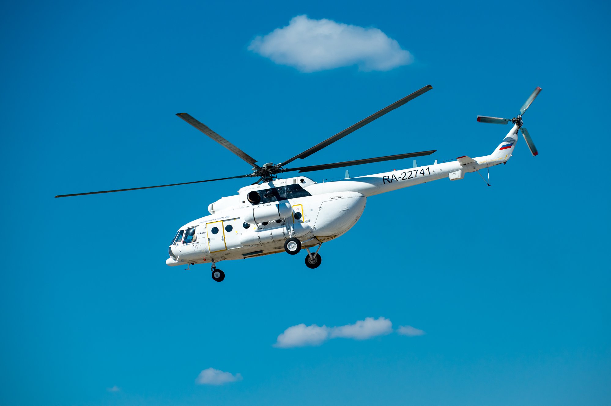 «Вертолеты России» досрочно поставили пять Ми-8АМТ по контракту с ГТЛК