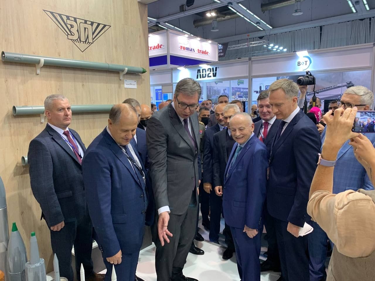 Президент Сербии посетил стенд «Технодинамики» на выставке «Партнер-2021» 