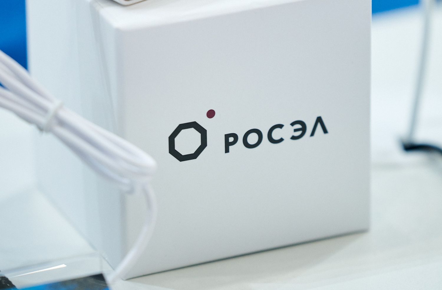 «Росэл» создал отечественную технологию производства ключевых компонентов для лазеров