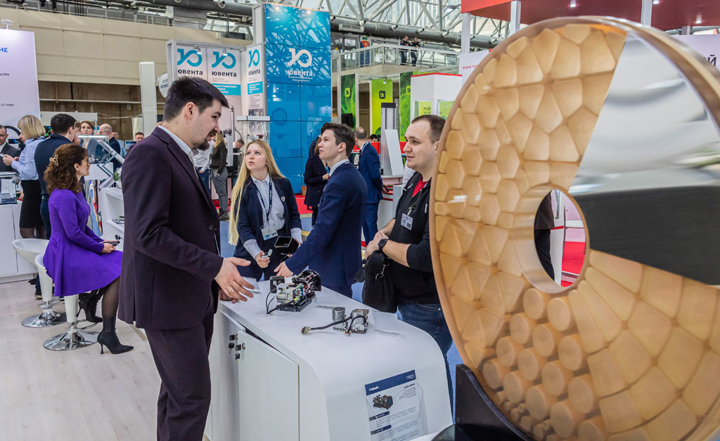 «Швабе» представил результаты последних научных достижений на конференции «Фотоника-2023»