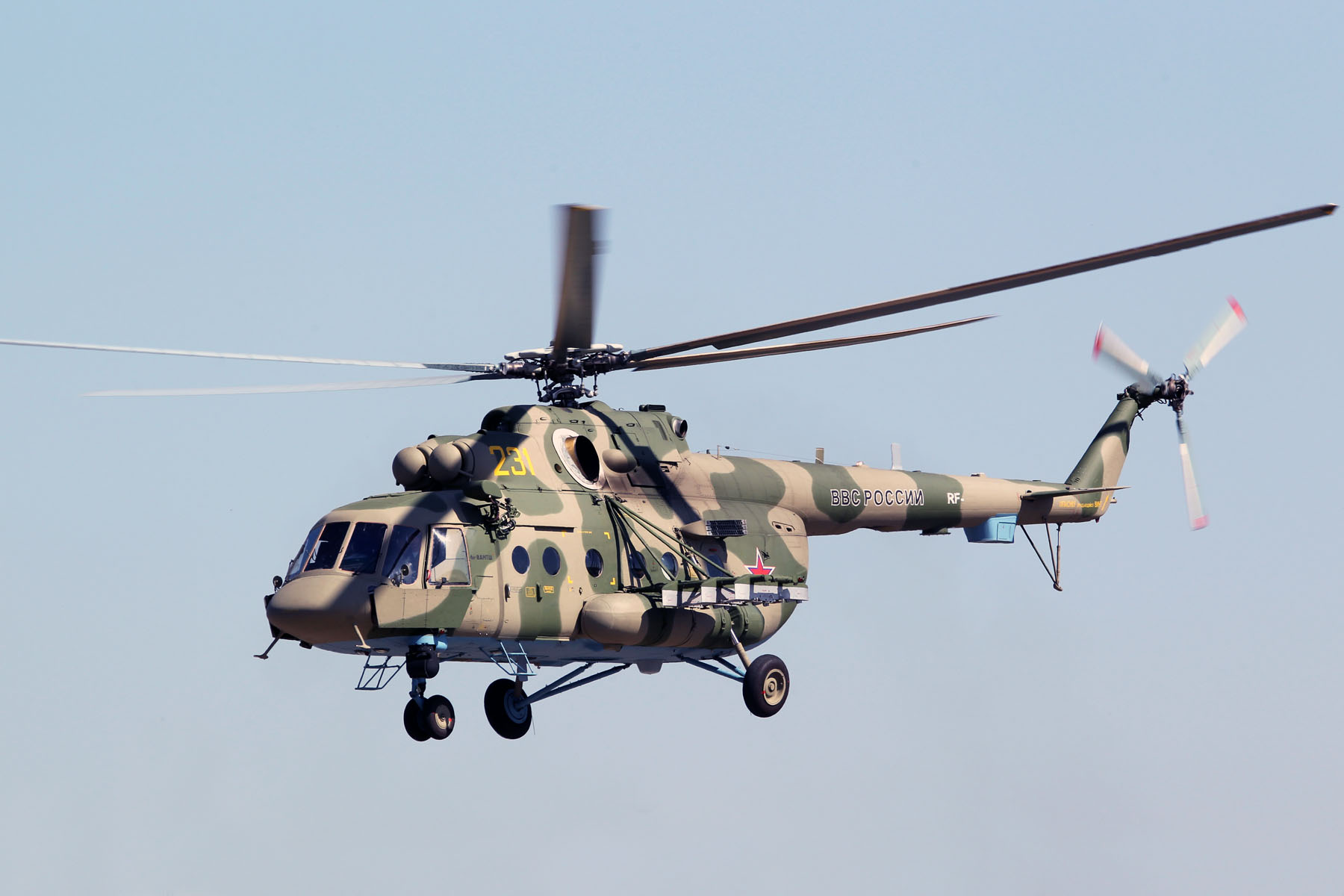 «Вертолеты России» передали Минобороны России семь Ми-8АМТШ