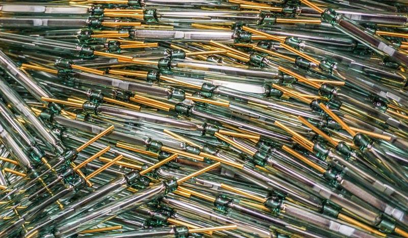 «Росэлектроника» разработала герконовые датчики взлома 