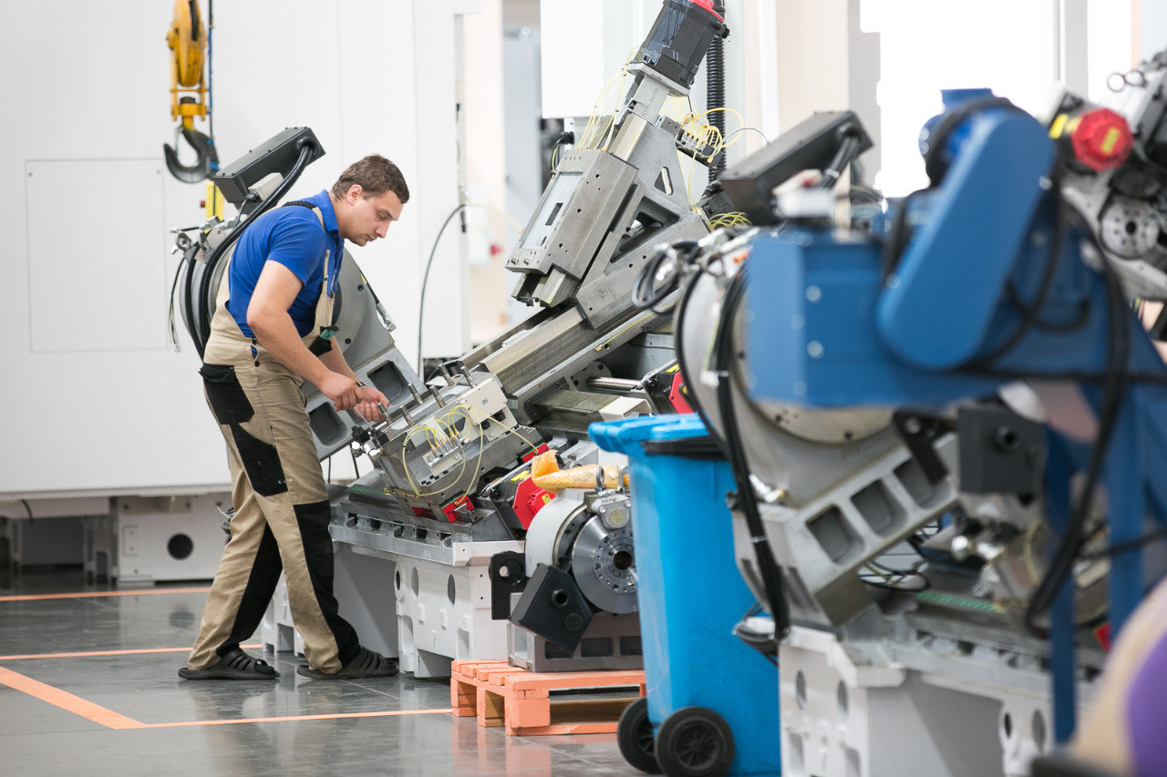 Ковровскому электромеханическому заводу − 125 лет!