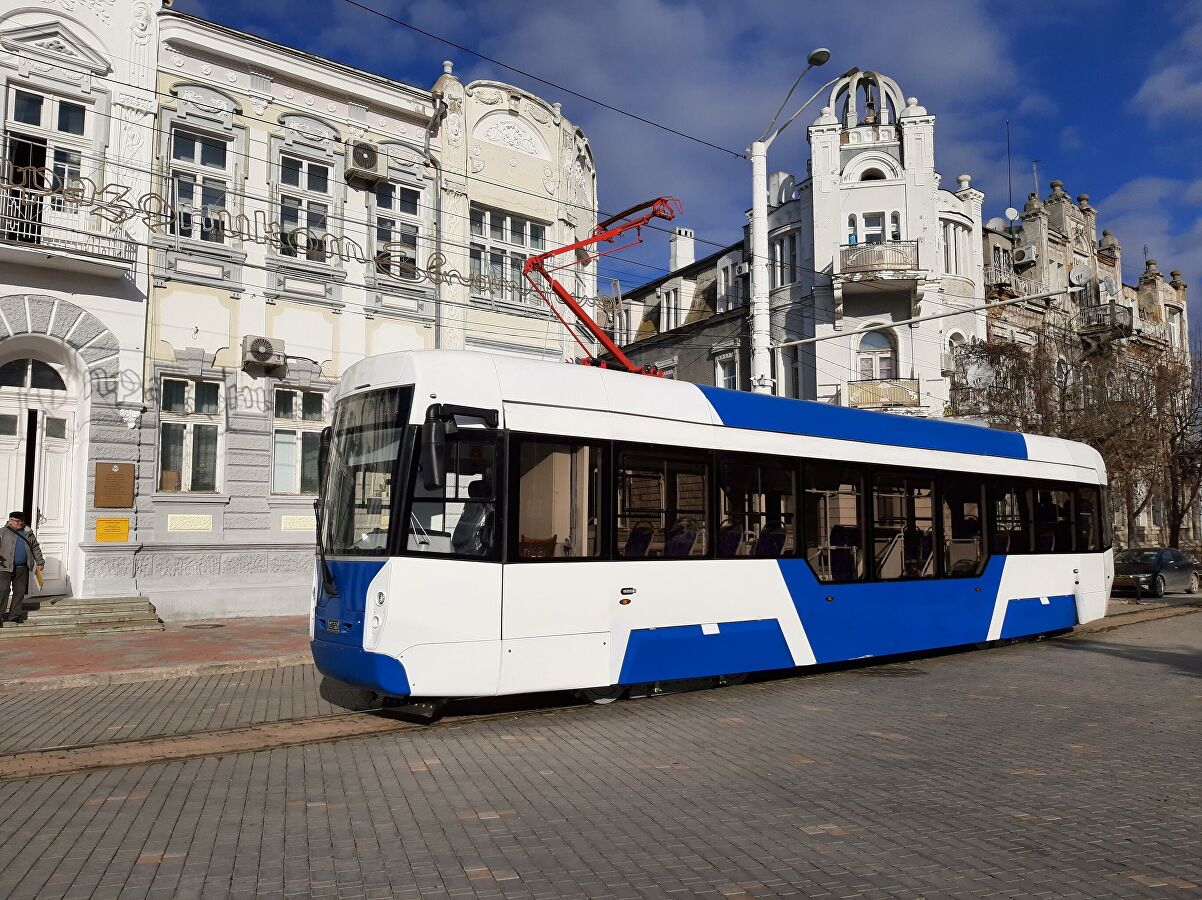 Новый трамвай Уралвагонзавода представлен в Крыму