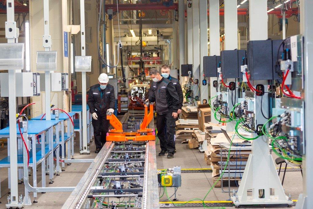 КАМАЗ обновляет промышленную линию на заводе двигателей 