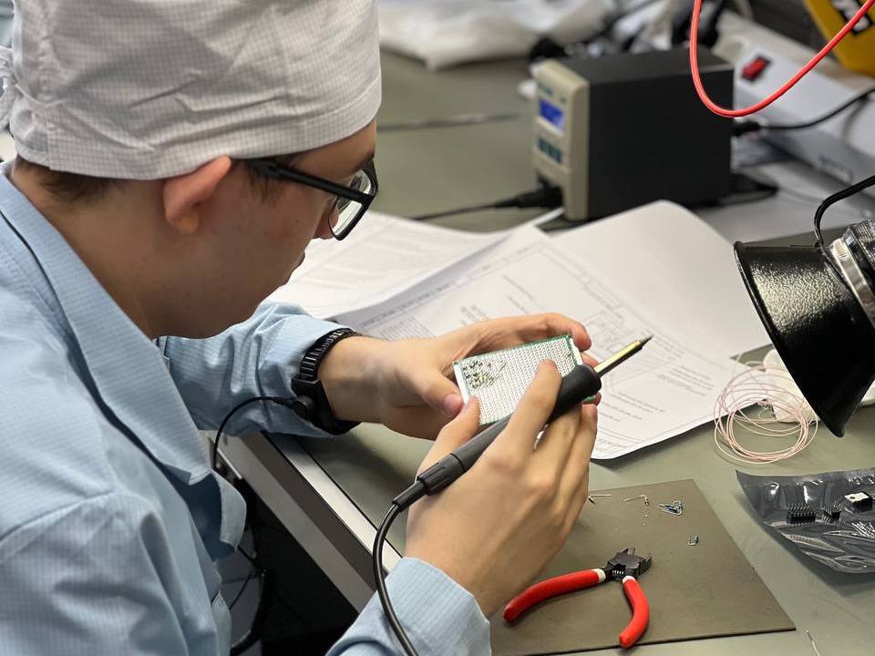 На ульяновском предприятии КРЭТ впервые в России прошел чемпионат «Профессионалы» по радиоэлектронике