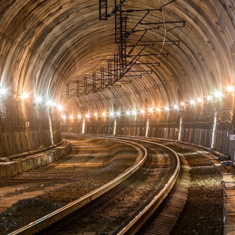 Тоннель иркутск. Тоннель. Железнодорожный тоннель. Байкальский тоннель. Красноуфимск тоннель ЖД.