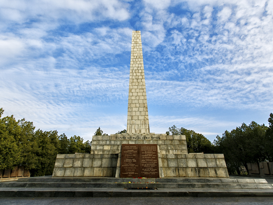 «Рособоронэкспорт» поддержал восстановление мемориала в Севастополе