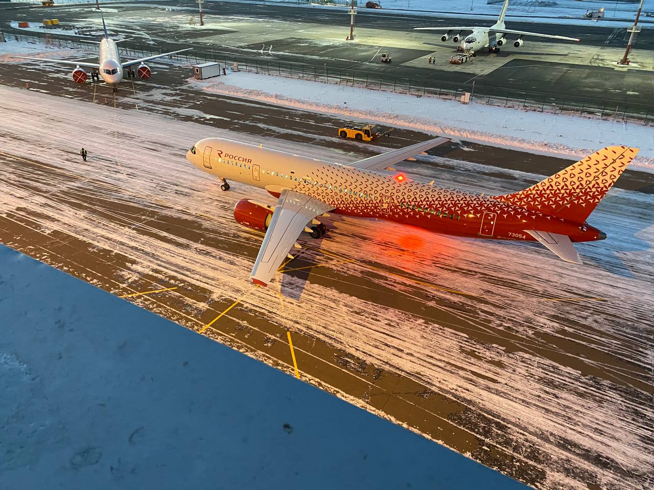 МС-21 в ливрее авиакомпании «Россия» прибыл в Жуковский для подготовки к эксплуатации