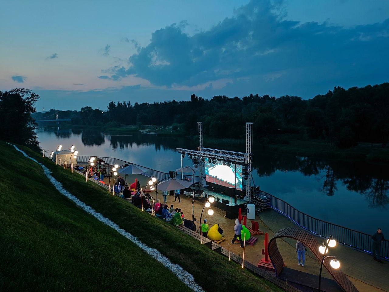 Предприятие Ростеха отреставрировало набережную у главной достопримечательности Тамбова