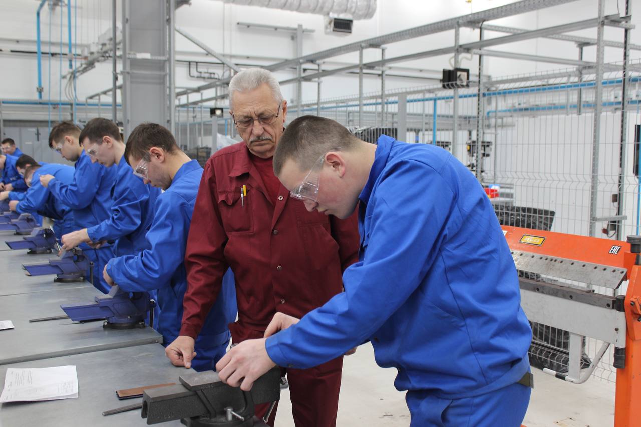 В ОДК-УМПО началась подготовка новой группы мультиспециалистов